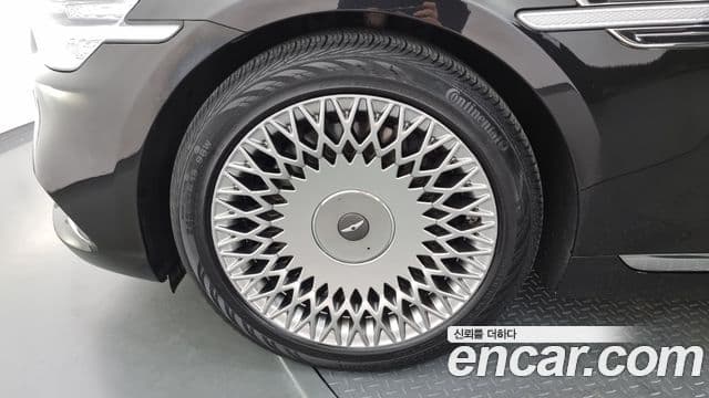 Genesis G90 Premium Luxury, 2019 все фото