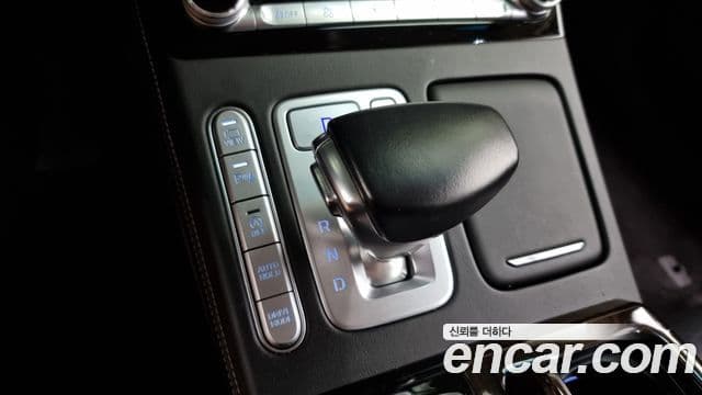 Genesis G90 Premium Luxury, 2019 9