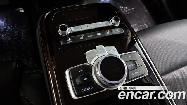 Genesis G90 Premium Luxury, 2019 20