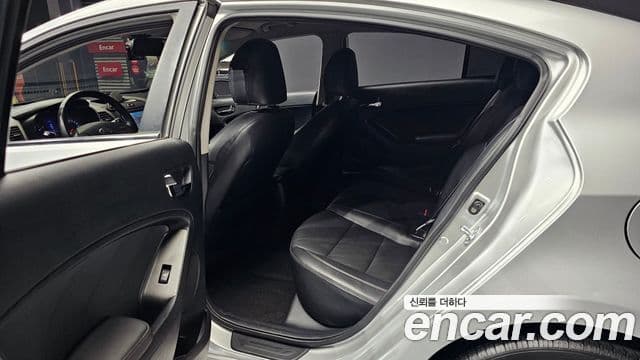 Kia K3 Prestige, 2013 13