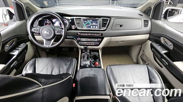 Kia All New Carnival Noblesse, 2016 7