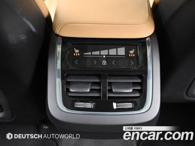 Volvo XC60 2세대 B5 Ultimate Bright, 2024 16