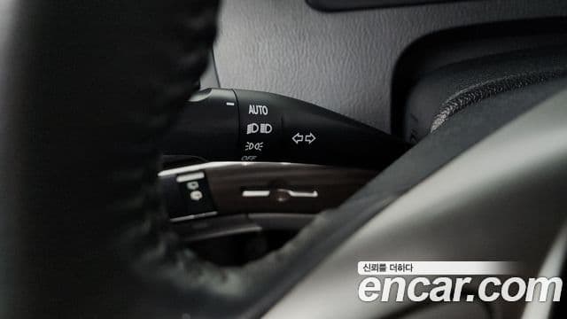 KG모빌리티(SsangYong) Korando 투리스모 4WD TX 9인승, 2016 14