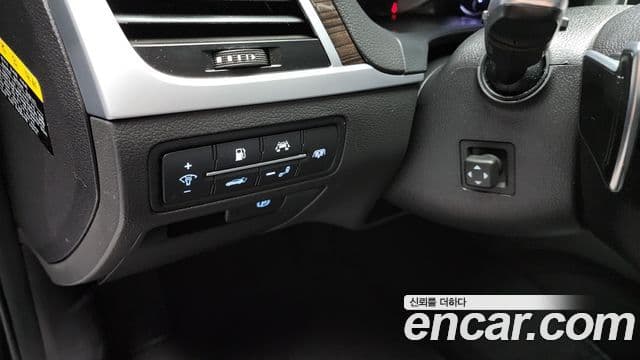 Genesis G80 Premium Luxury, 2017 17