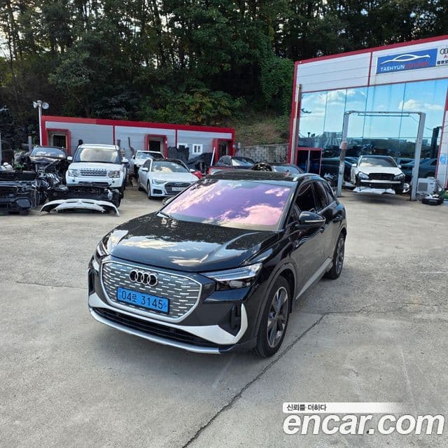 Audi Q4 e-Tron (F4) Premium, 2022 2