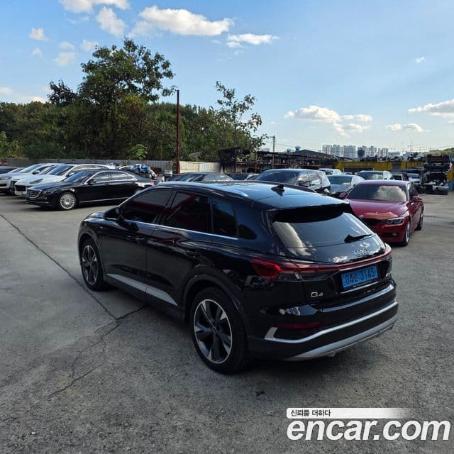 Audi Q4 e-Tron (F4) Premium, 2022 3