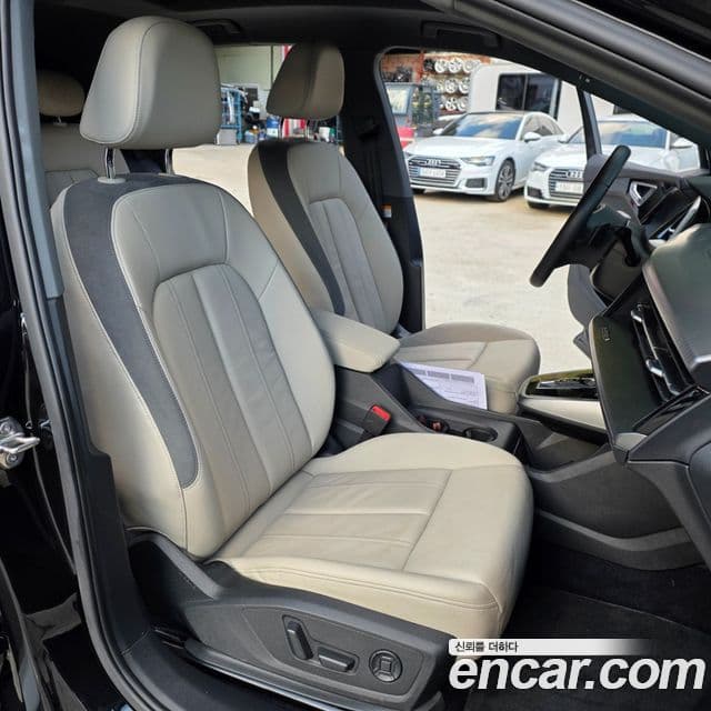 Audi Q4 e-Tron (F4) Premium, 2022 9