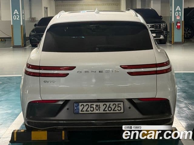Genesis GV70, 2025 6