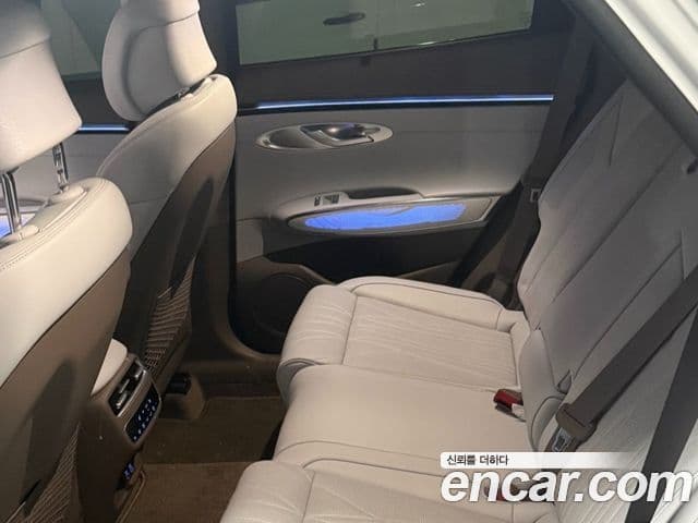 Genesis GV70, 2025 10