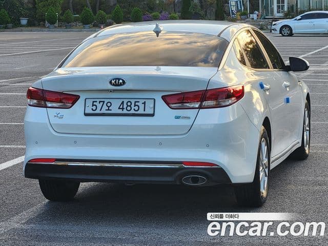 Kia K5 2세대 Deluxe, 2016 3