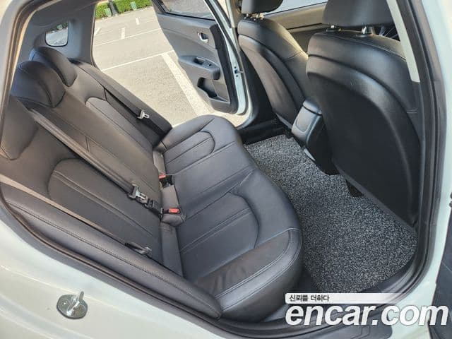 Kia K5 2세대 Deluxe, 2016 12