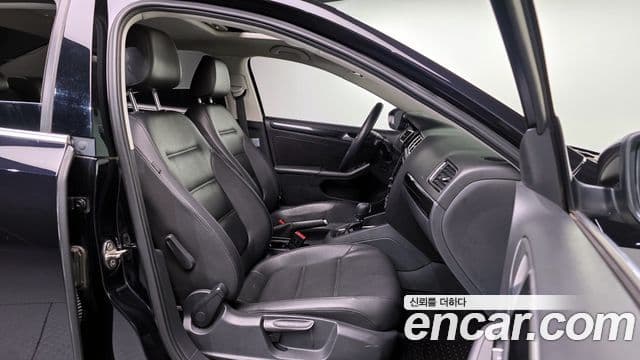 Volkswagen New Jetta 6세대, 2015 10