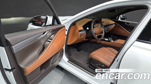 Genesis G80 (RG3) бензин 2.5 турбо AWD, 2022 10