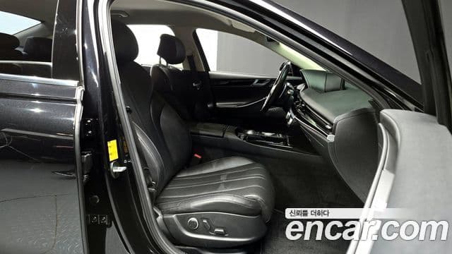 Genesis G80 (RG3) бензин 2.5 турбо AWD, 2021 10