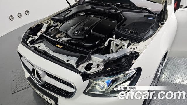 Mercedes-Benz E-класс W213 E220d кабриолет, 2018 6