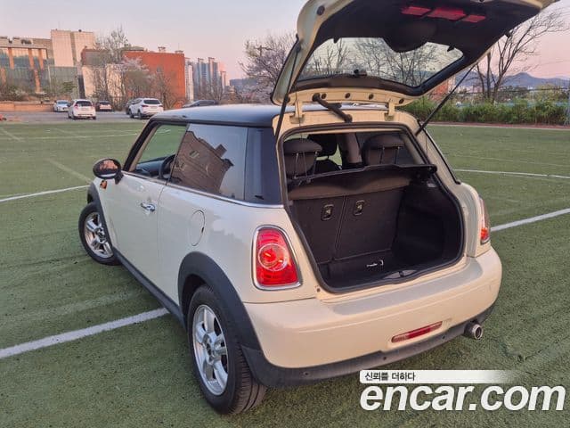 Mini Cooper D 2세대, 2012 10