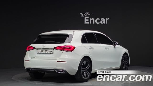 Mercedes-Benz A-класс W177 A220 хэтчбек, 2021 2