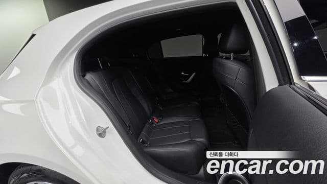 Mercedes-Benz A-класс W177 A220 хэтчбек, 2021 19