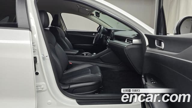 Kia K5 3세대 Trendy, 2021 11