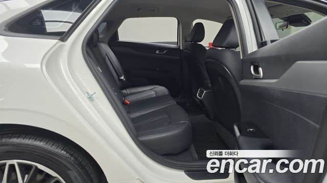 Kia K5 3세대 Trendy, 2021 12