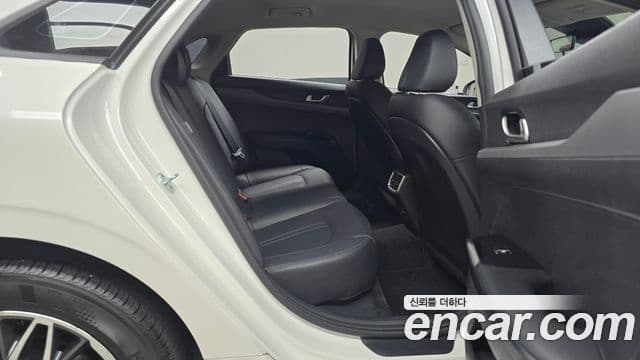 Kia K5 3세대 Trendy, 2021 12