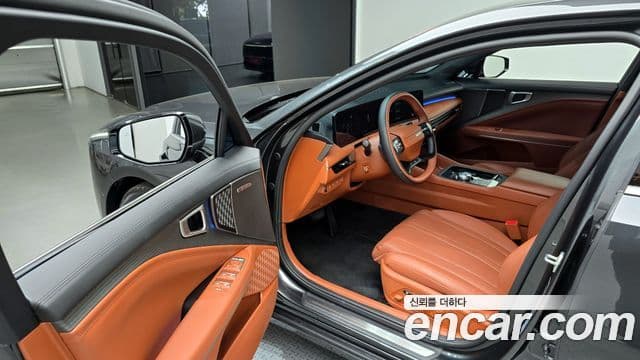 Kia The / новый New K8 гибрид Noblesse, 2025 11