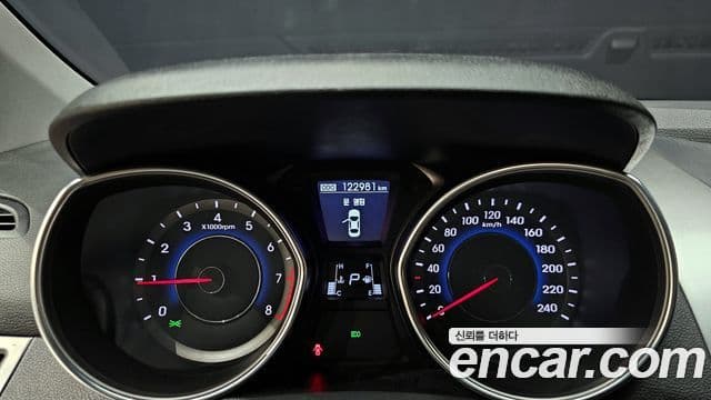 Hyundai Avante MD M16 GDI Avenue, 2014 8