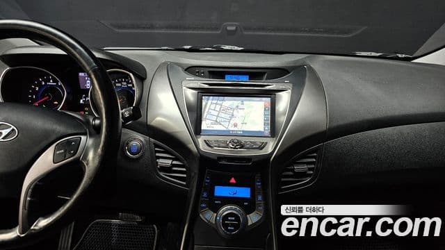 Hyundai Avante MD M16 GDI Avenue, 2014 14