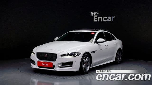 Jaguar XE 20d R스포츠, 2016 1
