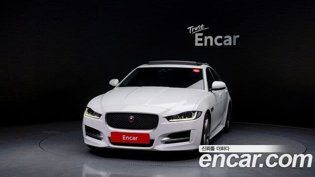 Jaguar XE 20d R스포츠, 2016 3