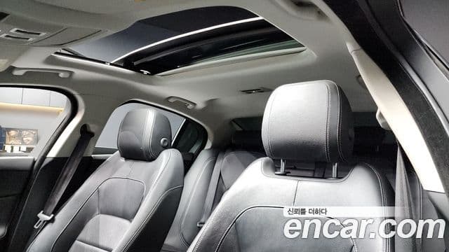 Jaguar XE 20d R스포츠, 2016 19