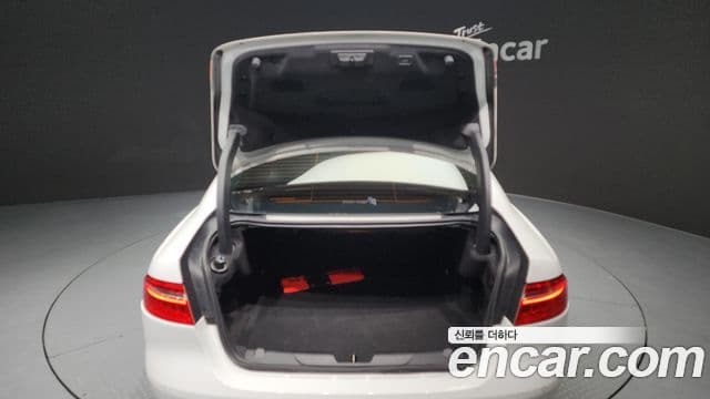 Jaguar XE 20d R스포츠, 2016 20