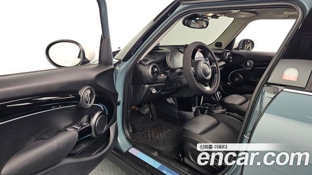 Mini Cooper S 3세대, 2023 12