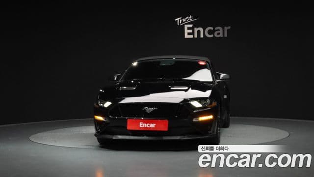 Ford Mustang GT кабриолет, 2019 3