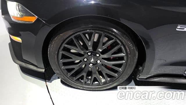 Ford Mustang GT кабриолет, 2019 все фото