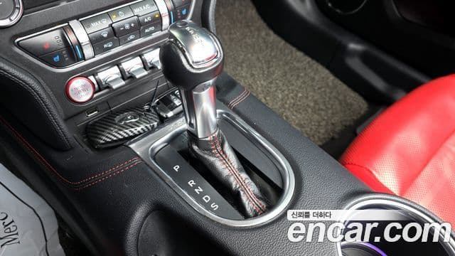 Ford Mustang GT кабриолет, 2019 9