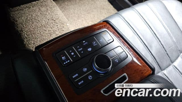 Hyundai Equus(новый кузов / новое поколение) Prestige VVIP팩, 2012 19