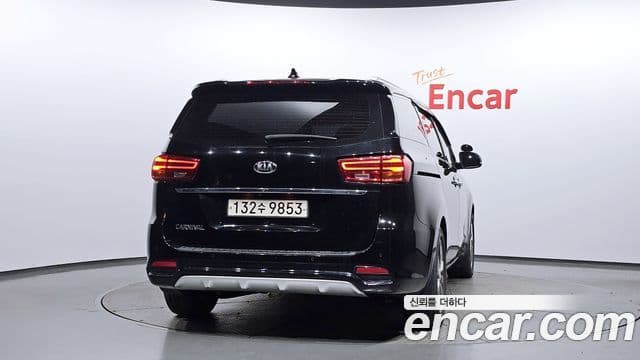 Kia The / новый New Carnival Prestige, 2019 4