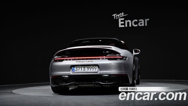 Porsche 911 (992) Targa 4 GTS, 2024 4