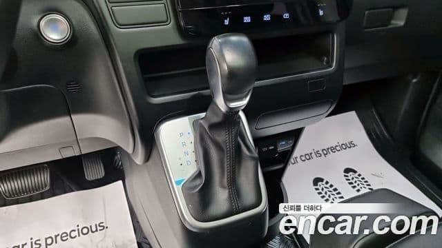 Hyundai Staria Modern, 2022 9