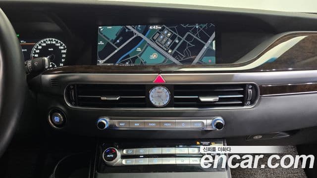 Genesis G90 Luxury, 2021 14