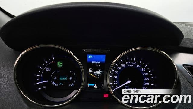 Hyundai Sonata гибрид Premier, 2012 8