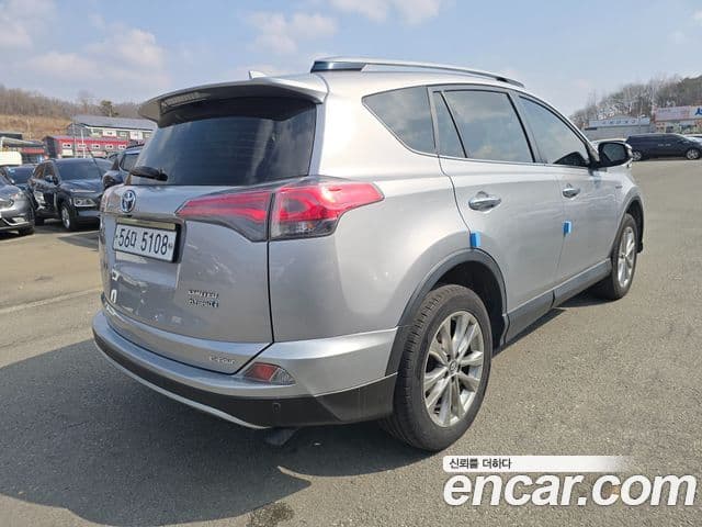 Toyota RAV4 4세대, 2018 2