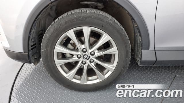 Toyota RAV4 4세대, 2018 все фото