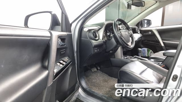 Toyota RAV4 4세대, 2018 11