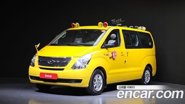 Hyundai Grand Starex детский перевозочный автомобиль, 2015 1