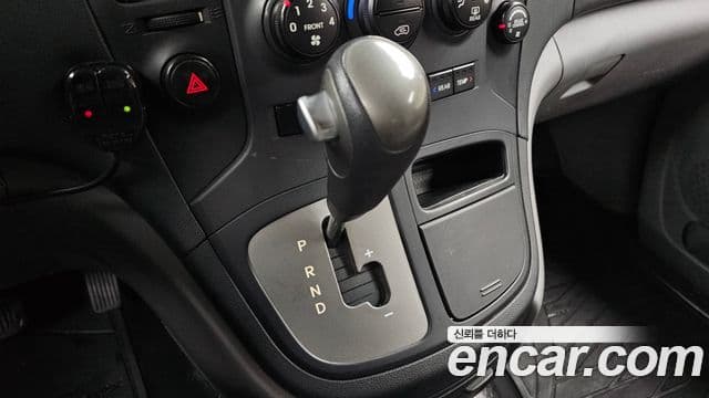 Hyundai Grand Starex детский перевозочный автомобиль, 2015 9