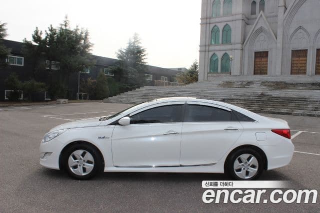 Hyundai Sonata гибрид Premier, 2012 4