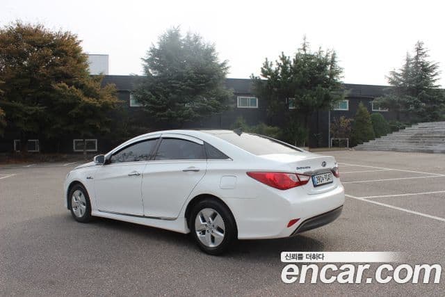 Hyundai Sonata гибрид Premier, 2012 7