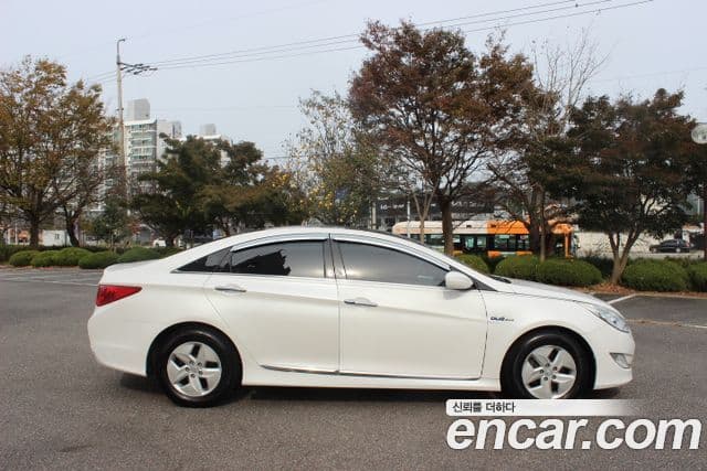 Hyundai Sonata гибрид Premier, 2012 8